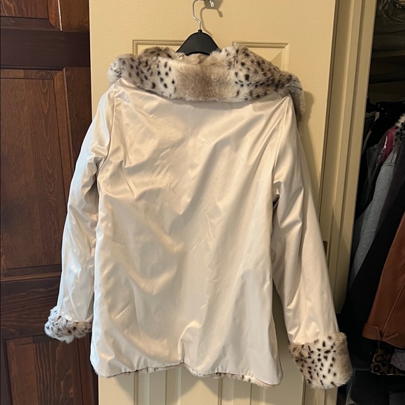 Dennis Basso Reversible Spotted Cream and Tan Faux Fur Jacket - Picture 5 of 5